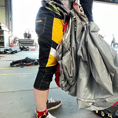 Dropzone Shorts in der Packhalle